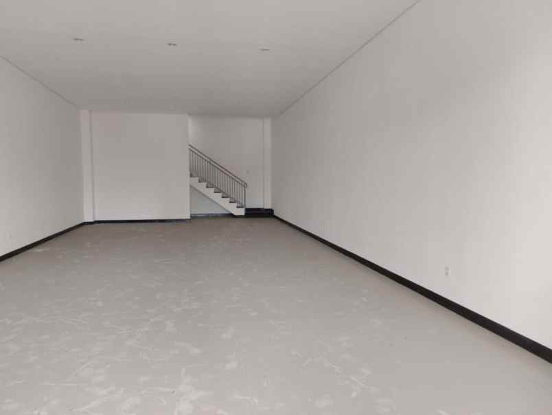 dijual ruko gudang kantor jl dr soeparno no 28