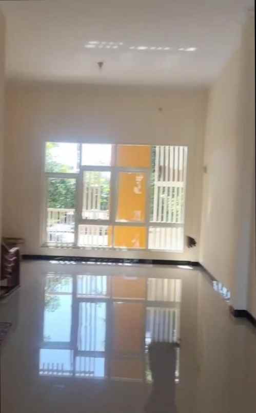 dijual ruko gudang kantor ketintang baru