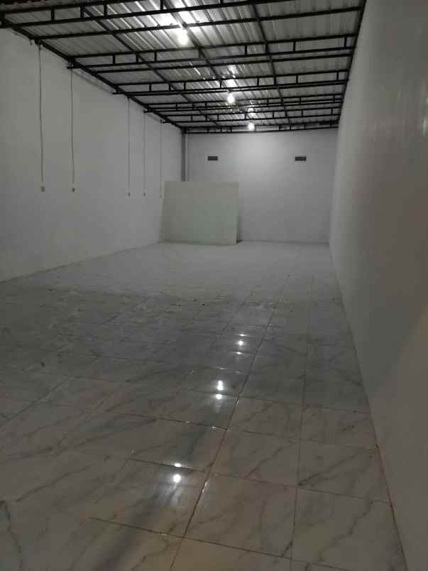 dijual ruko gudang kantor komplek ruko raya sememi