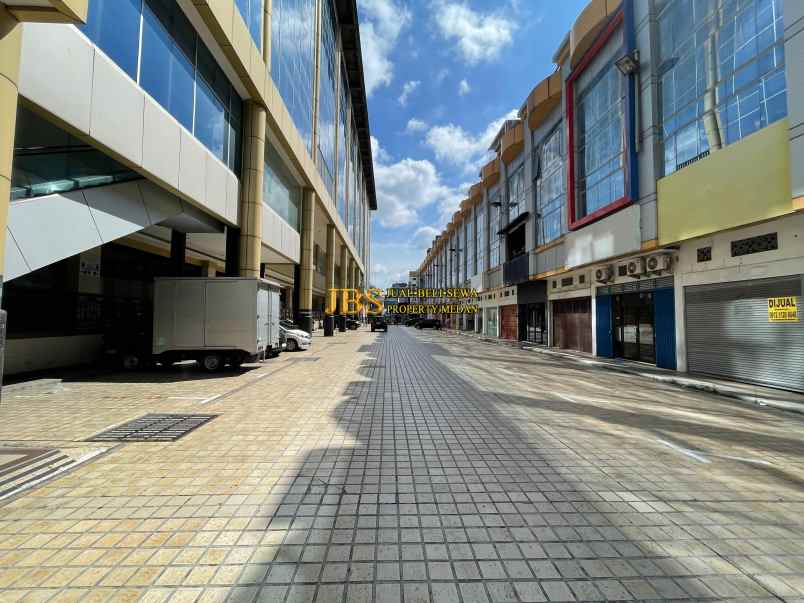 dijual ruko siap huni di komplek yang lim plaza medan