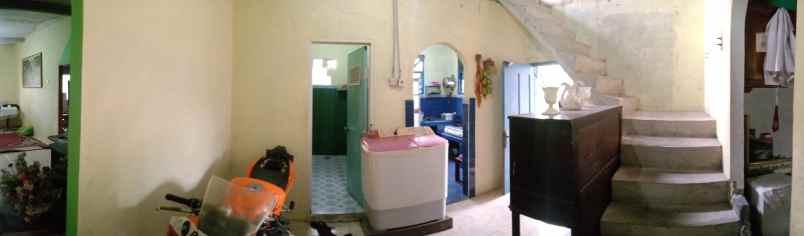 dijual rumah 2 lantai