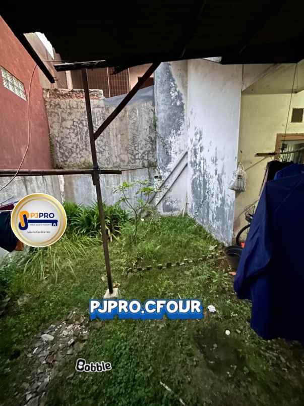 dijual rumah apa adanya 4kamar di griya harapan permai