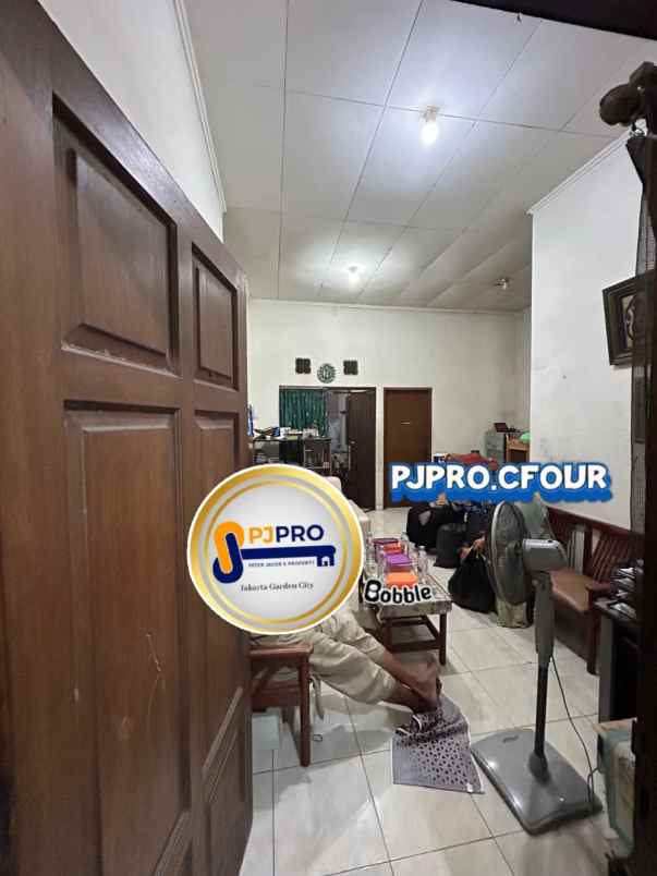 dijual rumah apa adanya 4kamar di griya harapan permai