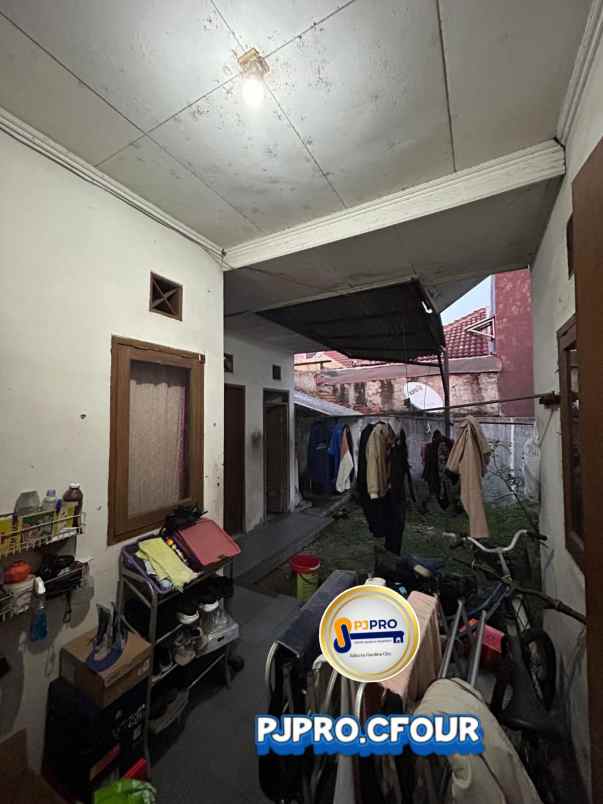 dijual rumah apa adanya 4kamar di griya harapan permai