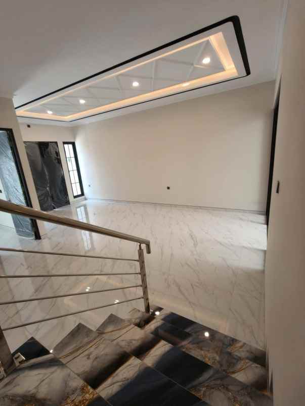 dijual rumah araya tahap 2 sukolilo