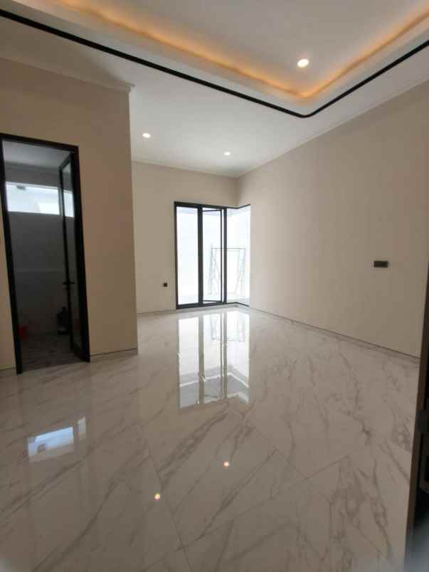 dijual rumah araya tahap 2 sukolilo