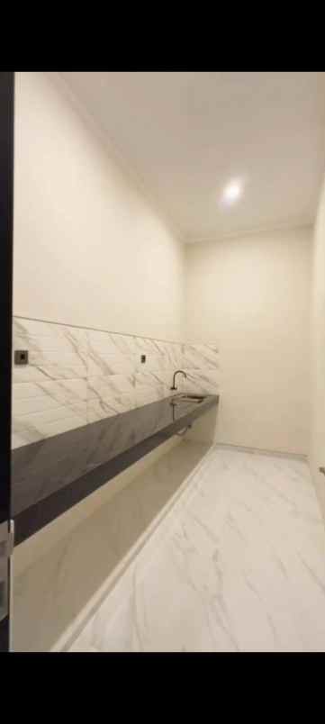 dijual rumah araya tahap 2 sukolilo