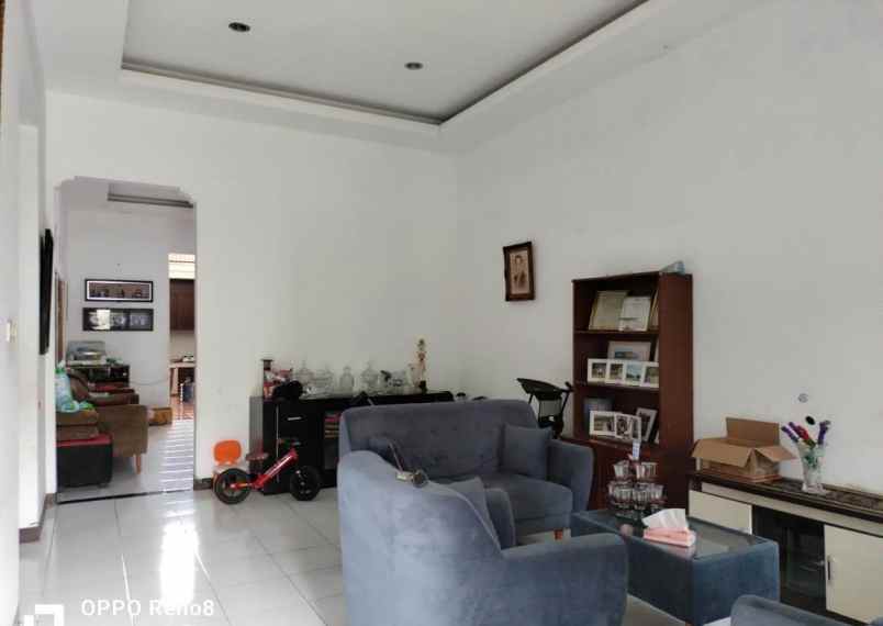 dijual rumah arcamanik endah