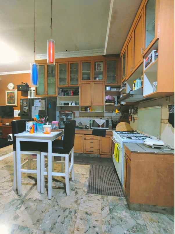 dijual rumah asri di daerah kalimalang