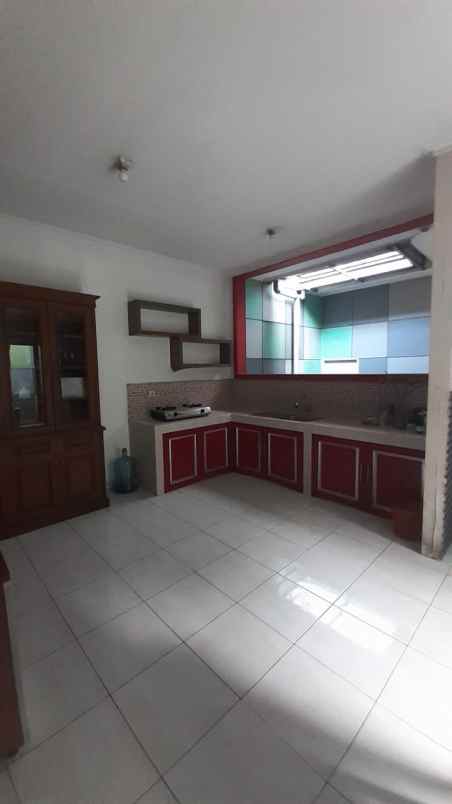 dijual rumah bagus lokasi grand wisata bekasi