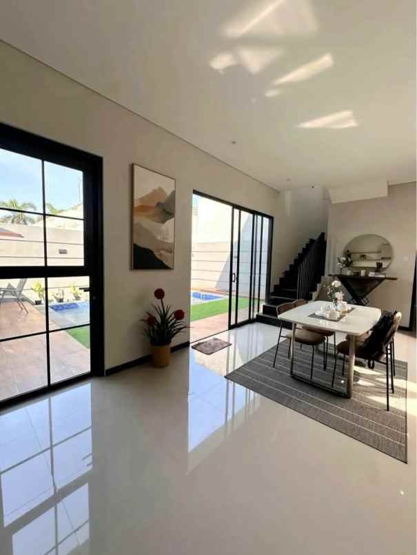 dijual rumah baru lokasi perum araya golf malang