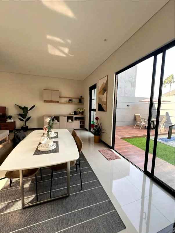 dijual rumah baru lokasi perum araya golf malang