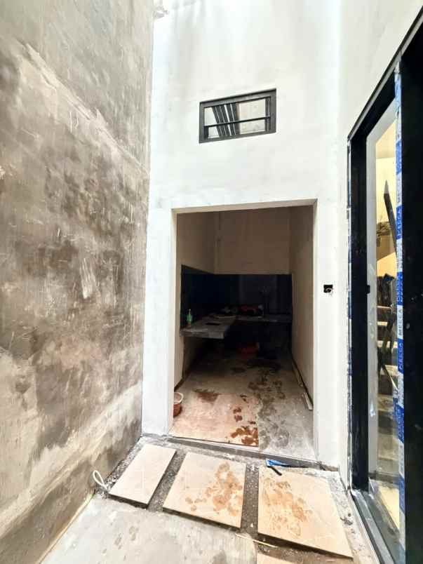 dijual rumah baru modern minimalis lokasi sawojajar