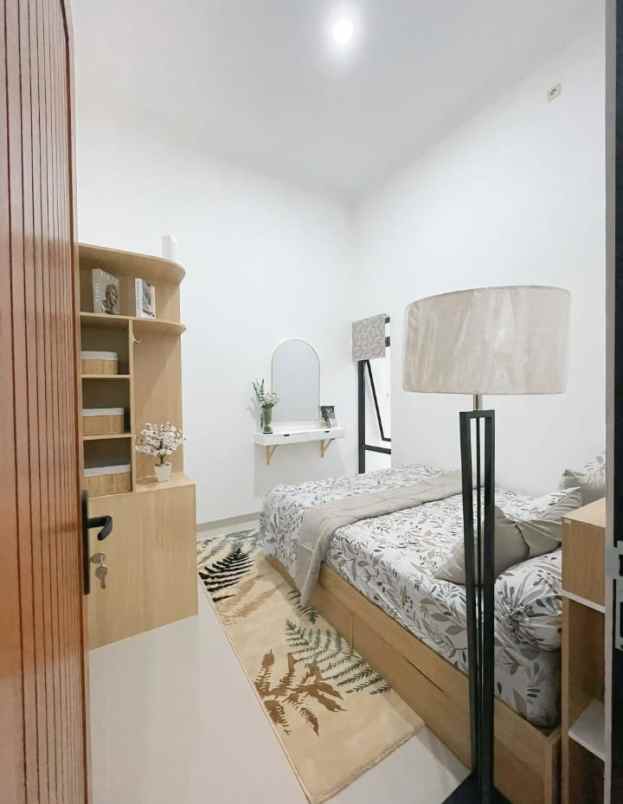 dijual rumah bedahan