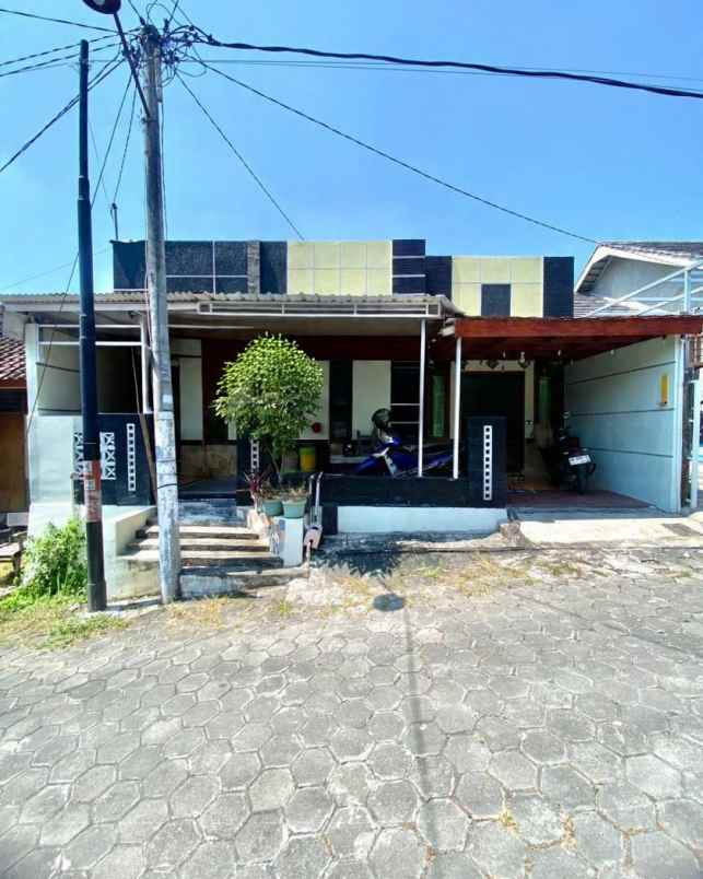dijual rumah berbah