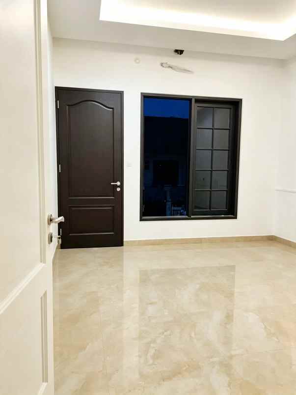 dijual rumah bidara cina jatinegara