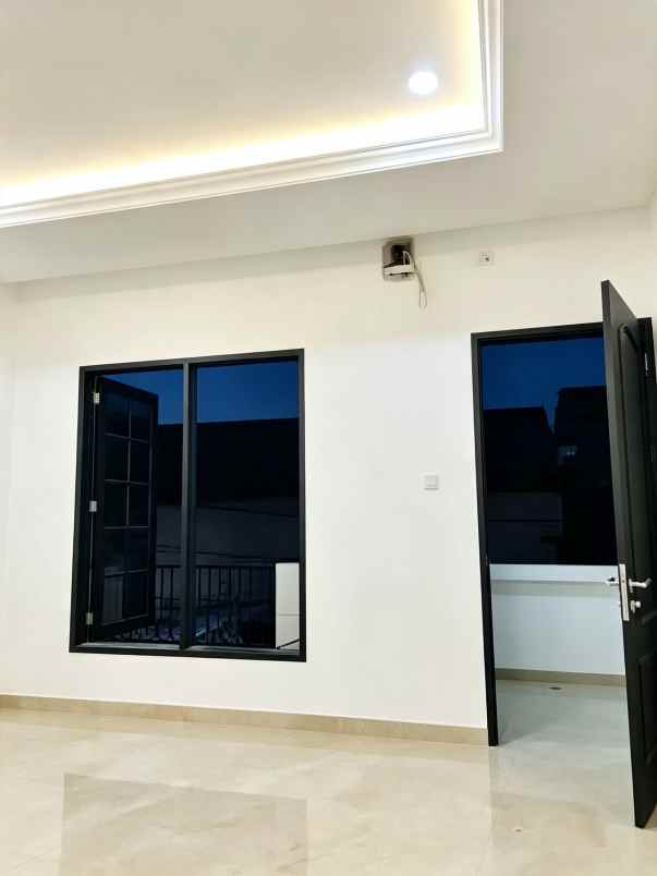 dijual rumah bidara cina jatinegara