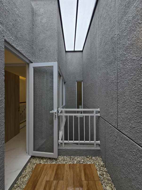 dijual rumah billymoon