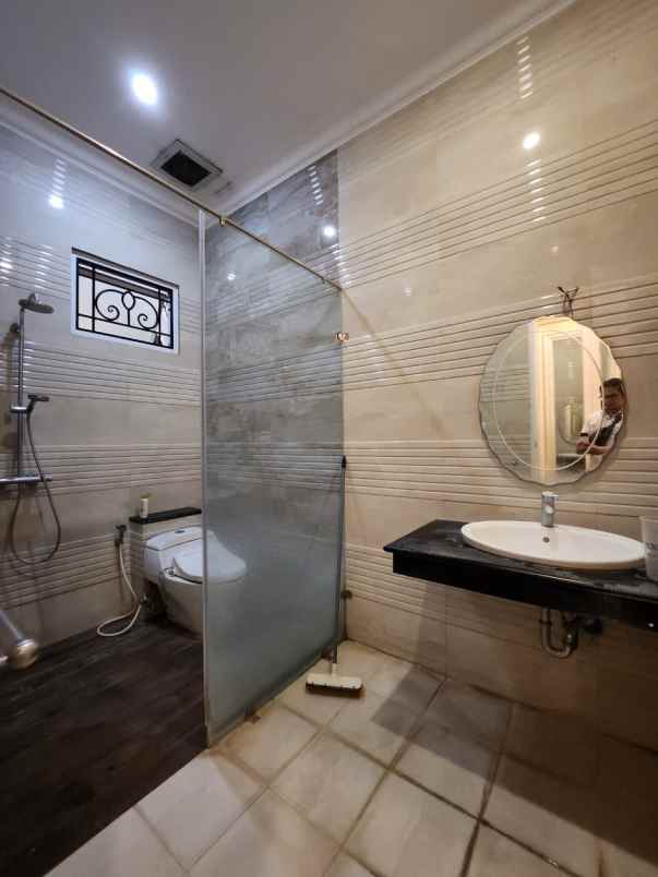 dijual rumah billymoon