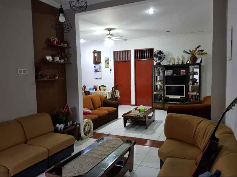 dijual rumah billymoon pondok kelapa