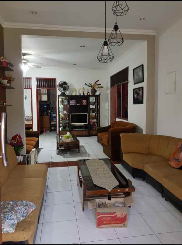 dijual rumah billymoon pondok kelapa