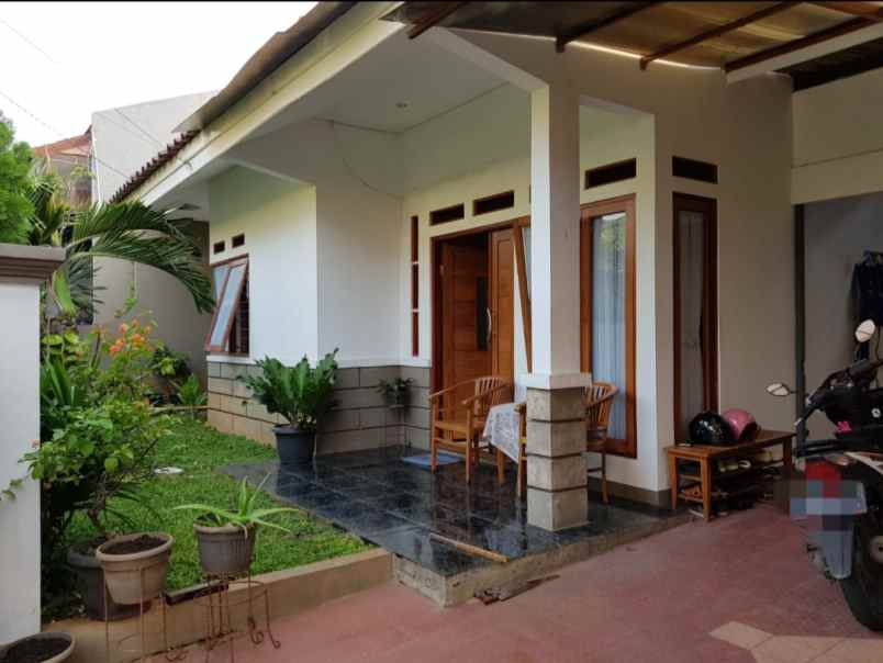 dijual rumah billymoon pondok kelapa