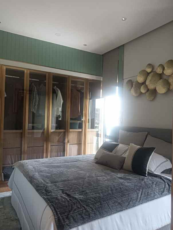 dijual rumah bintaro