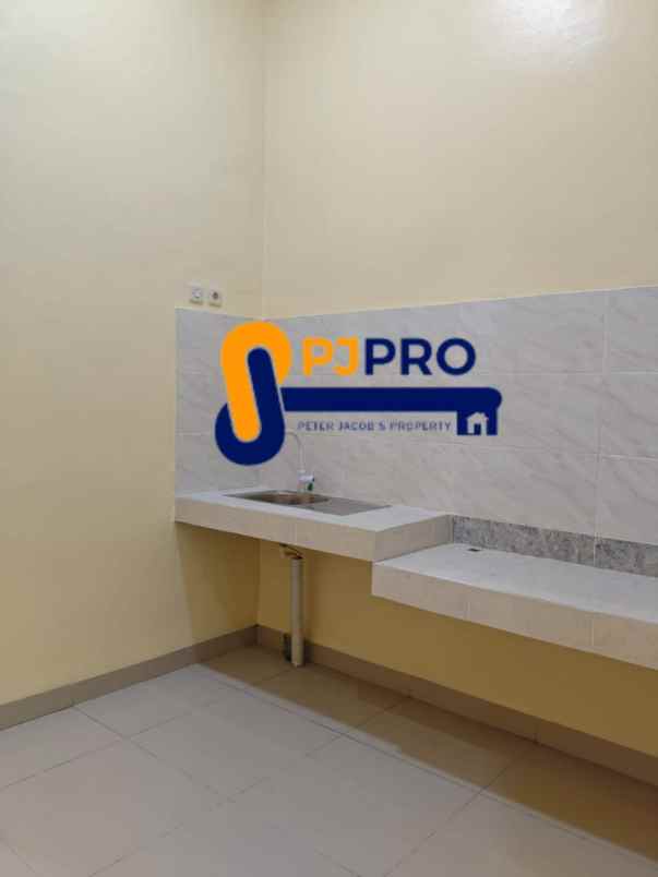 dijual rumah boulevard hijau