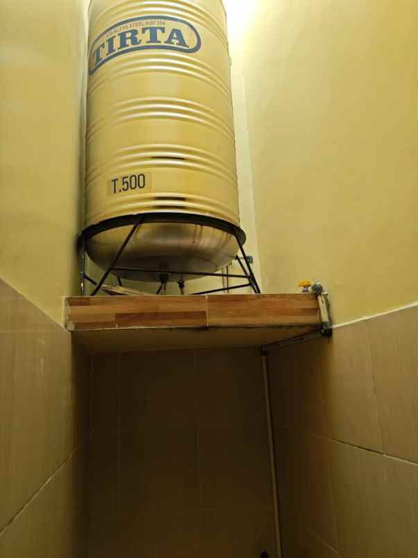 dijual rumah boulevard hijau kota