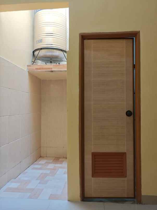 dijual rumah boulevard hijau kota