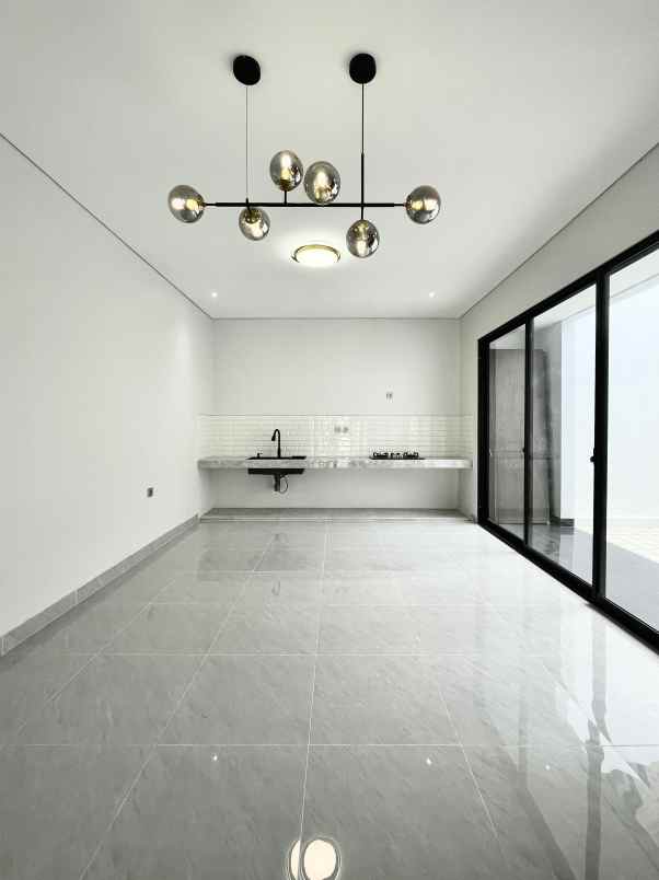 dijual rumah brand new di griya loka bsd