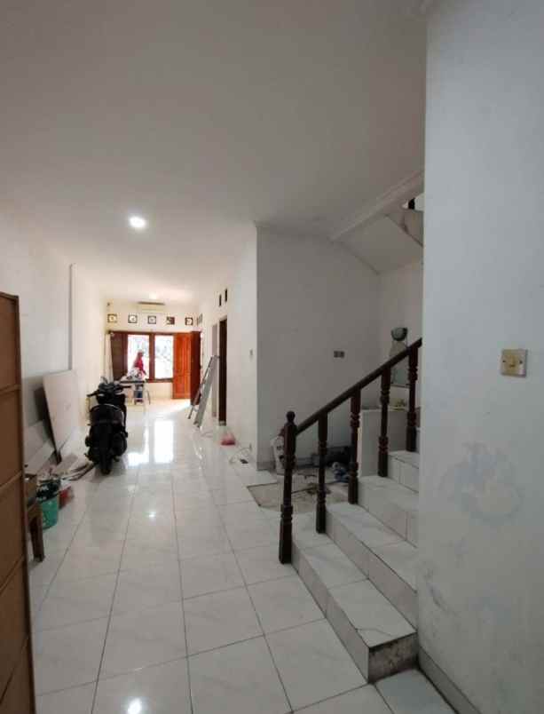 dijual rumah brji beji depok