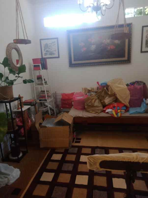 dijual rumah buah batu regency