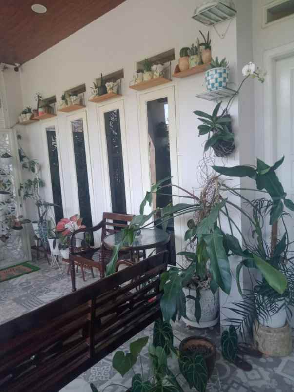 dijual rumah buah batu regency