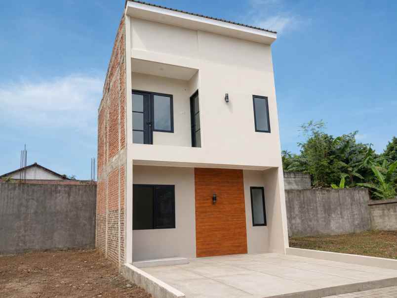 dijual rumah buaran serpong