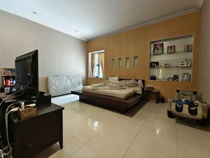 dijual rumah bukit gading mediterania