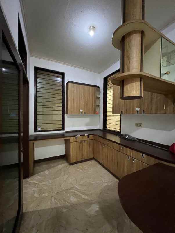 dijual rumah cantik strategis dekat mrt cipete jaksel