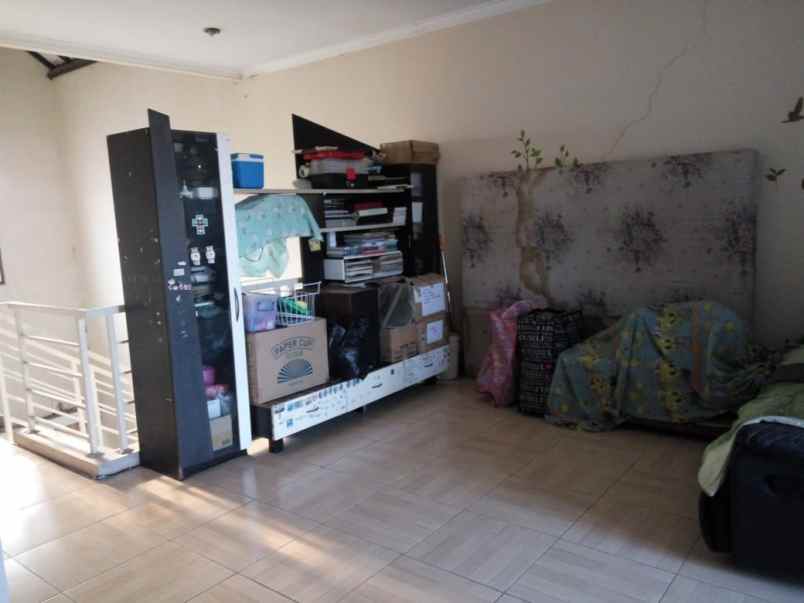 dijual rumah caringin