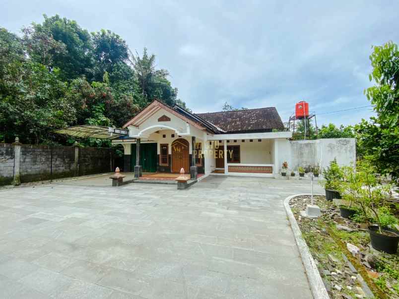 dijual rumah caturharjo sleman yogyakarta