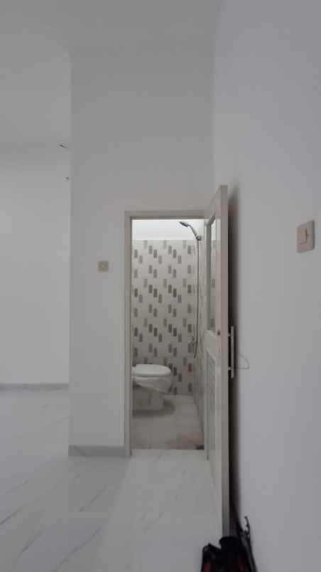 dijual rumah cempaka putih