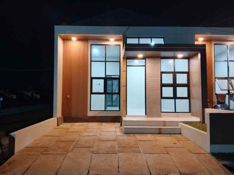 dijual rumah cicadas ciampea