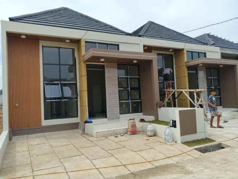 dijual rumah cicadas ciampea