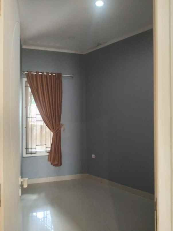 dijual rumah cigadung