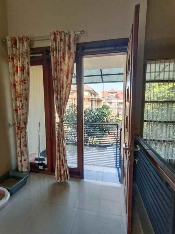 dijual rumah cijagra