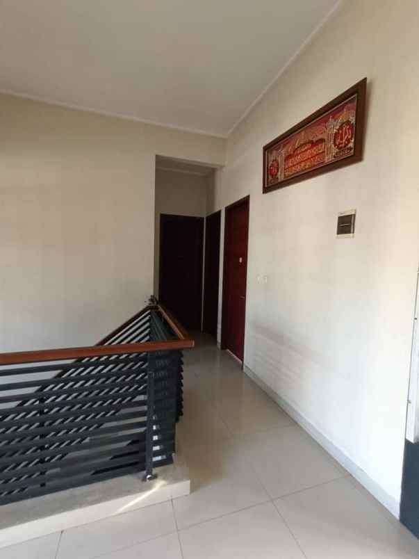 dijual rumah cijagra