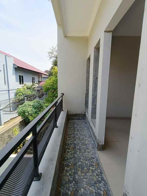 dijual rumah cilangkap