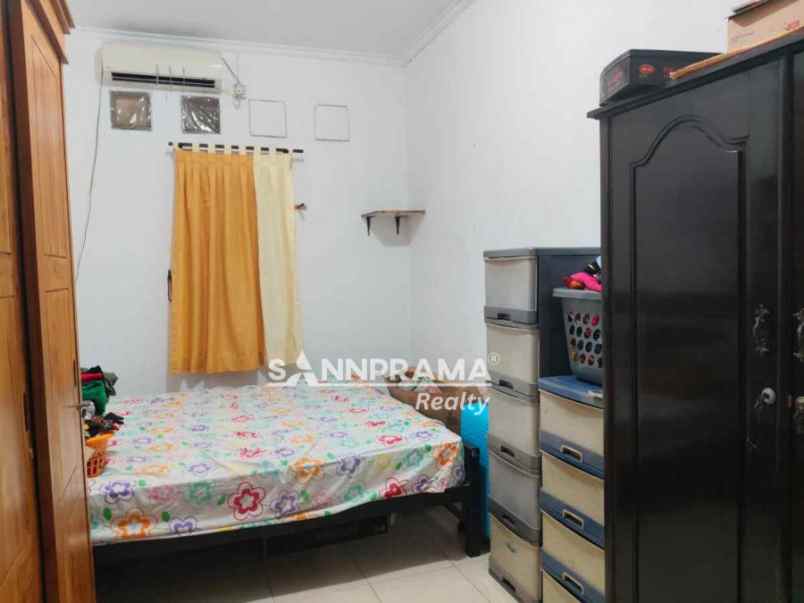 dijual rumah cilangkap