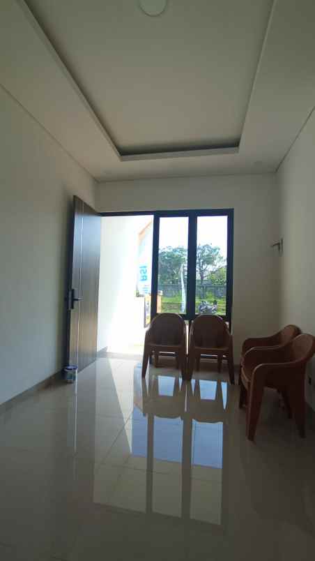 dijual rumah cilendek timur