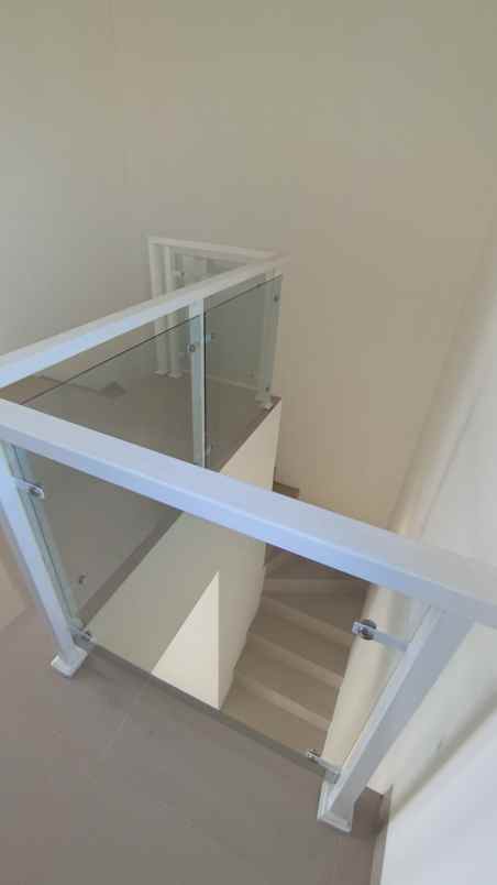 dijual rumah cilendek timur