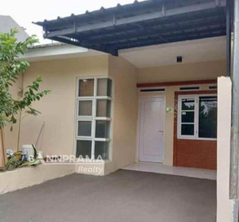 dijual rumah cimpaeun tapos depok